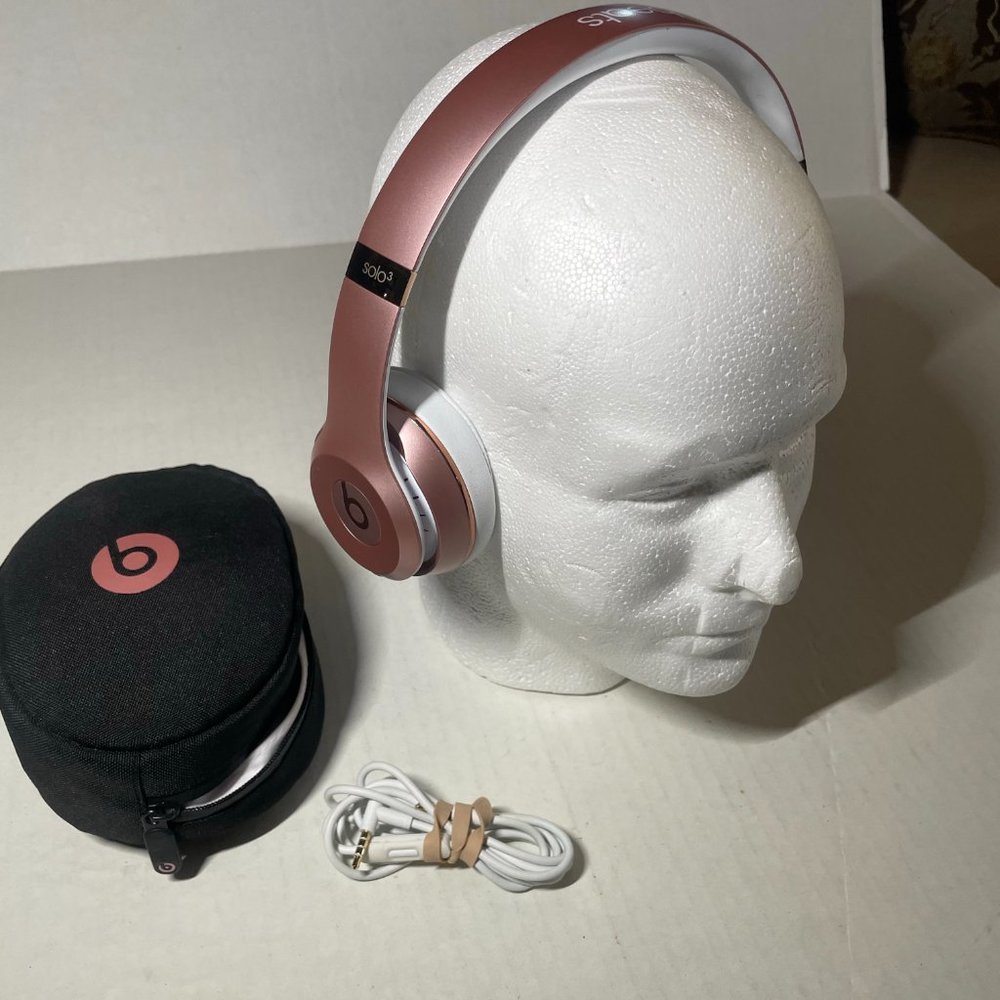 Beats Solo3 Wireless On-Ear Headphones - Rose Gold